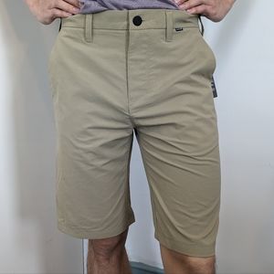 NWT Hurley Dri-Fit Shorts 30" Waist Color Khaki